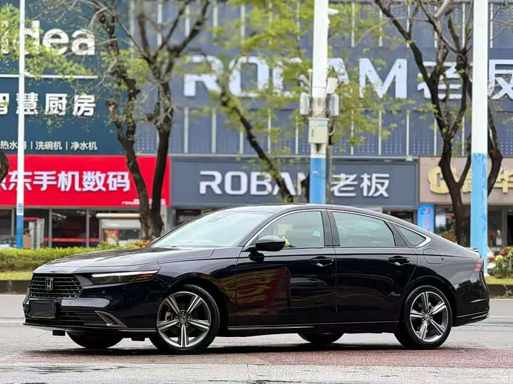 Фото 1 - Honda Accord