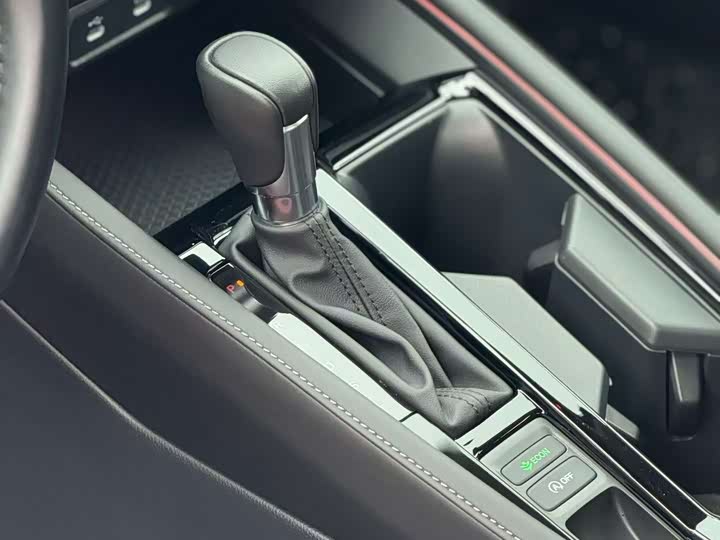 Фото 4 - Honda Accord