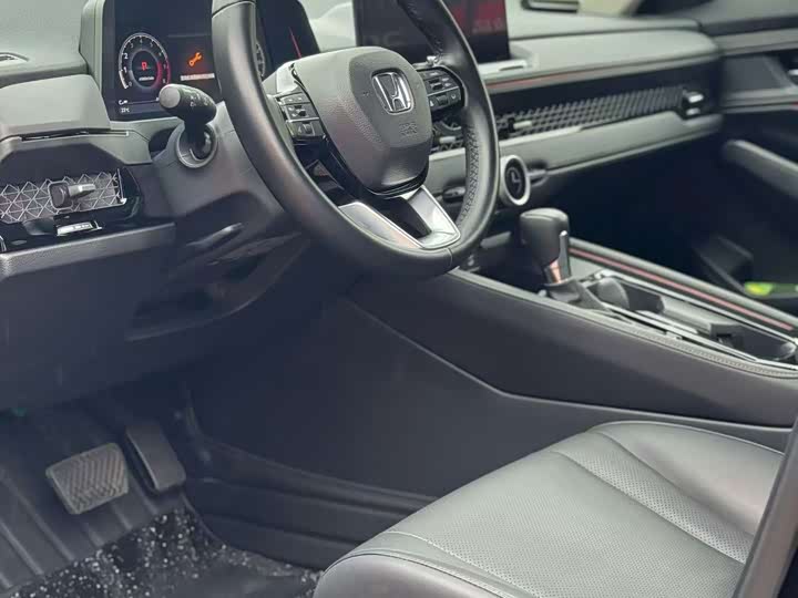 Фото 5 - Honda Accord