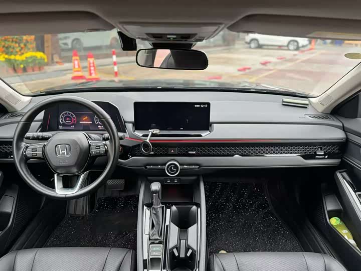 Фото 7 - Honda Accord