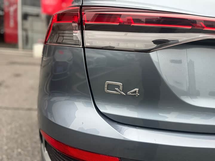 Фото 7 - Audi Q4 e-tron