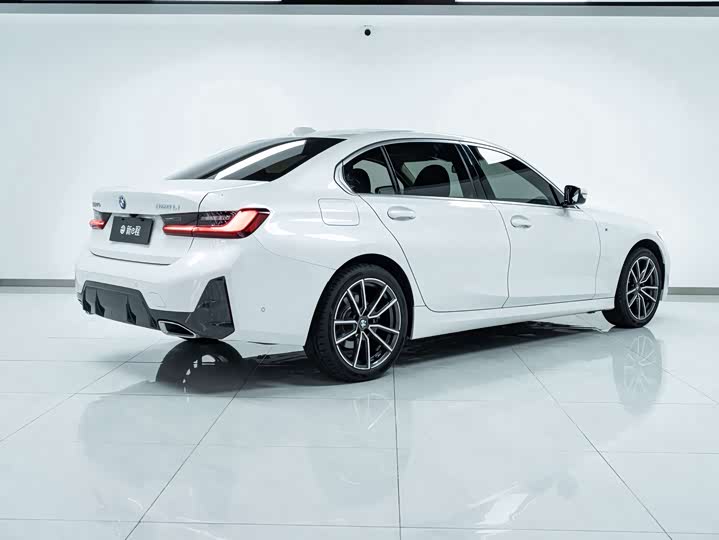 Фото 4 - BMW 3 Series