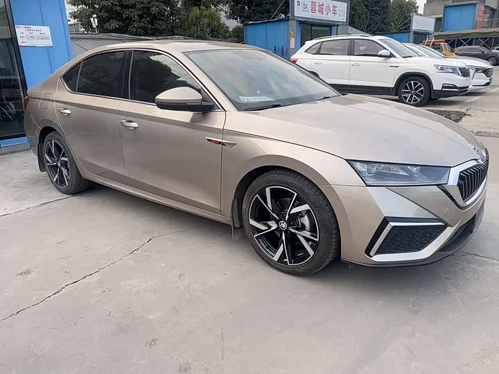Фото 3 - Skoda Octavia Pro
