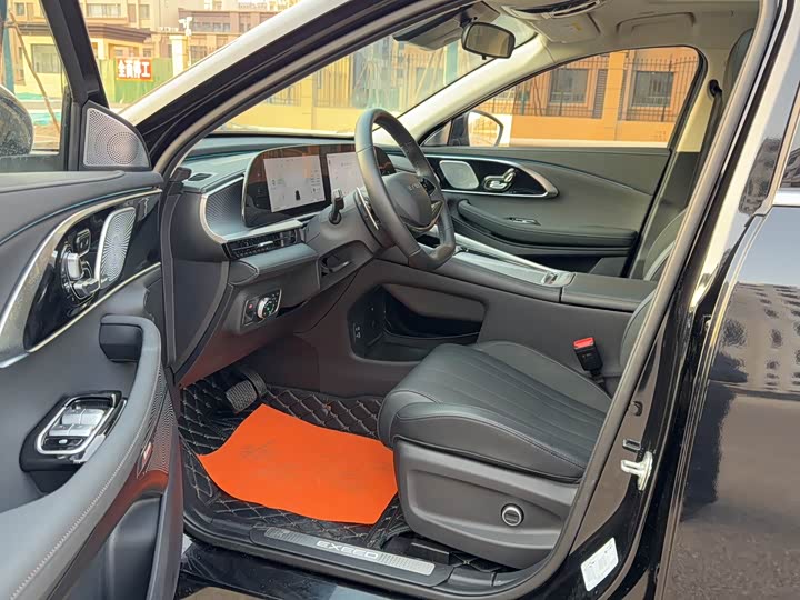 Фото 9 - Exeed TXL