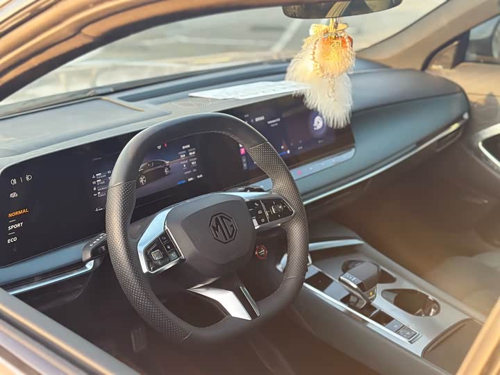 Фото 4 - MG Motor 7