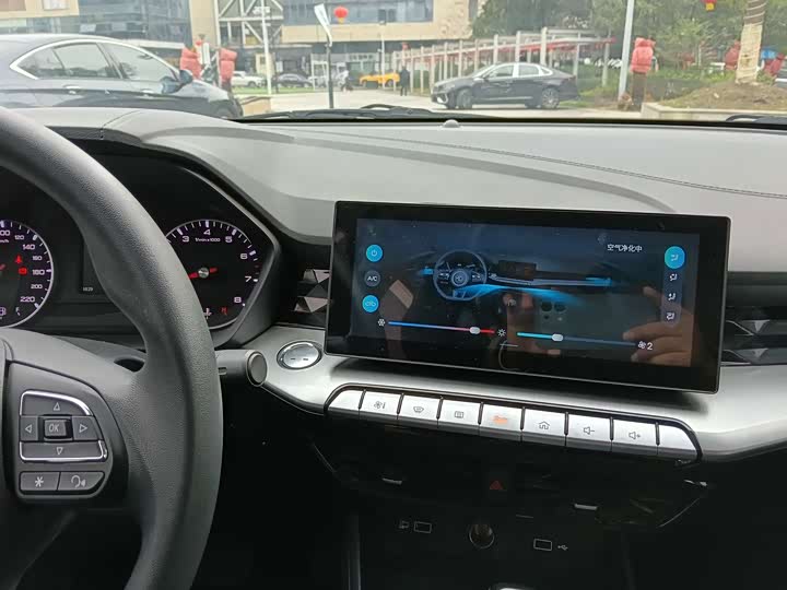 Фото 8 - MG Motor 5