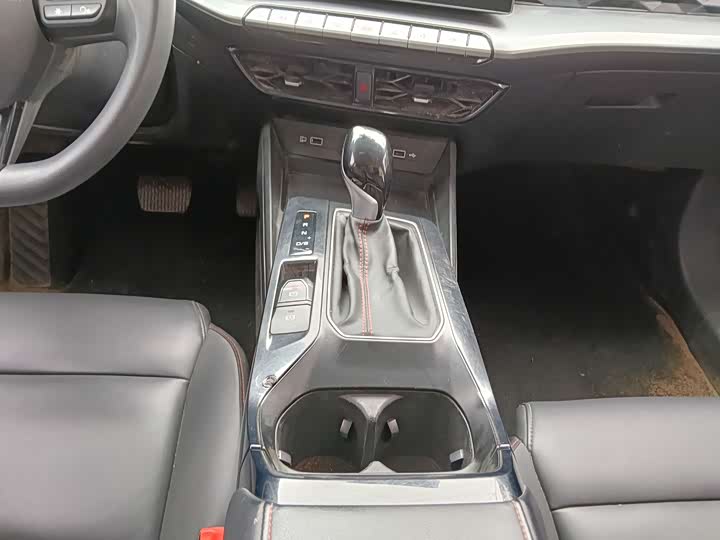 Фото 9 - MG Motor 5