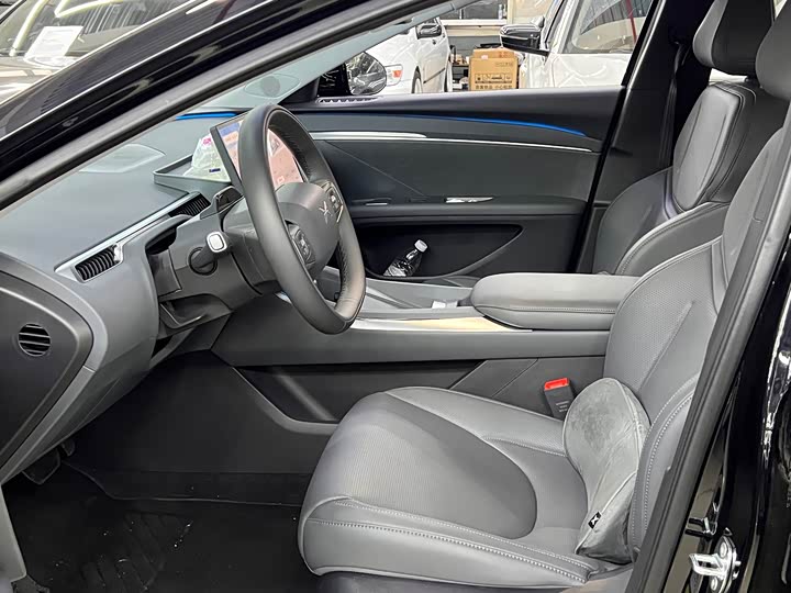 Фото 4 - XPeng Mona M03