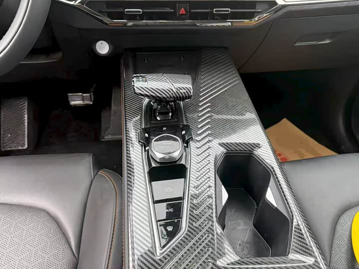 Фото 6 - Changan Oshan Z6