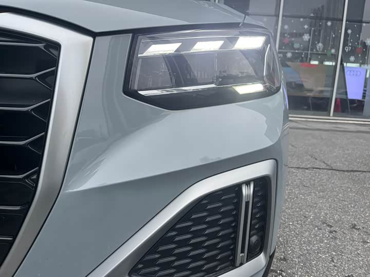 Фото 6 - Audi Q2L