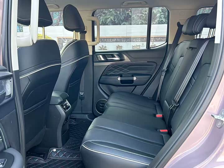 Фото 9 - Tank 300