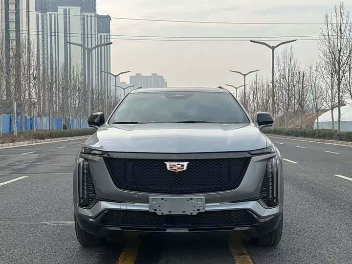 Фото 2 - Cadillac XT5