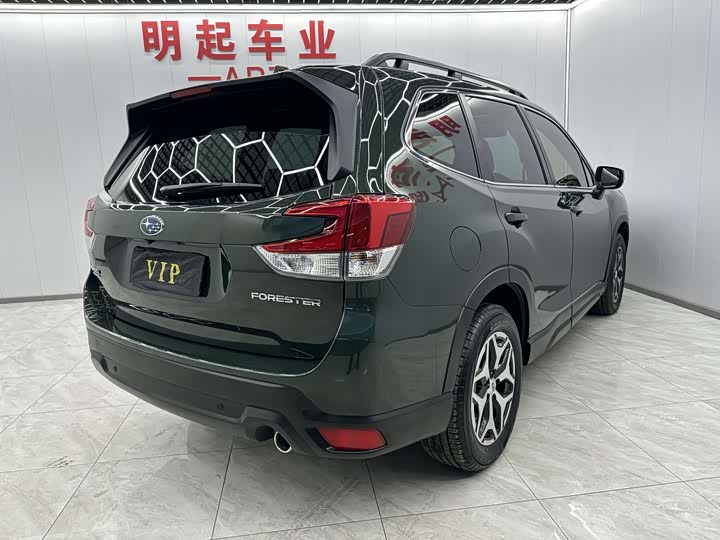 Фото 7 - Subaru Forester