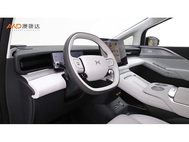 Фото 6 - XPeng X9