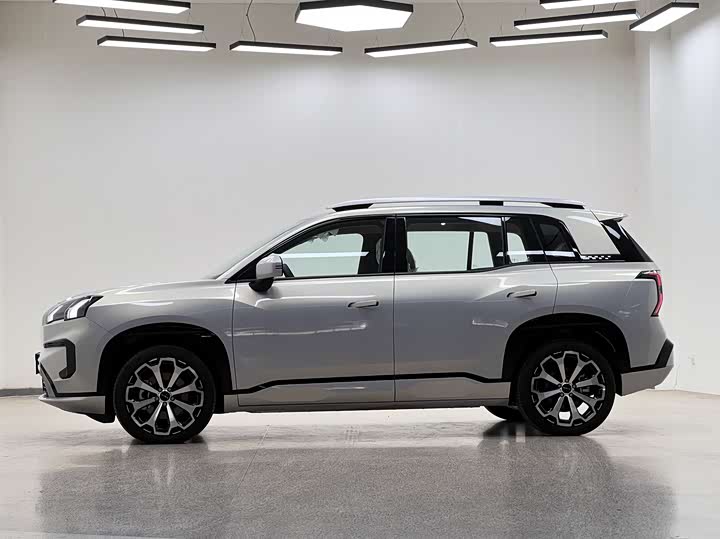 Фото 3 - GAC Aion V