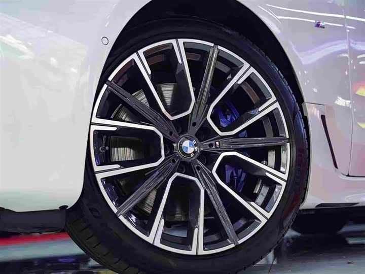 Фото 9 - BMW 6 Series GT