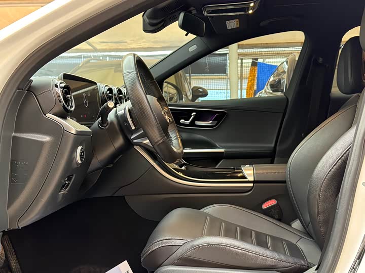 Фото 9 - Mercedes-Benz C-Class