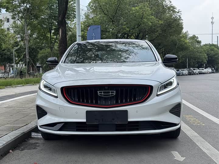 Фото 2 - Geely Emgrand GT