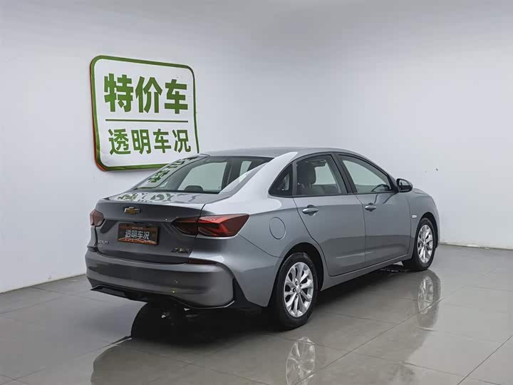 Фото 2 - Chevrolet Monza