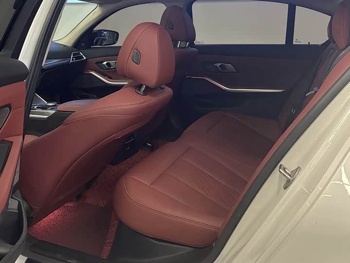 Фото 4 - BMW 3 Series