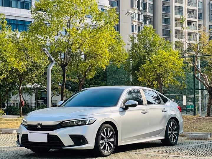 Фото 1 - Honda Civic