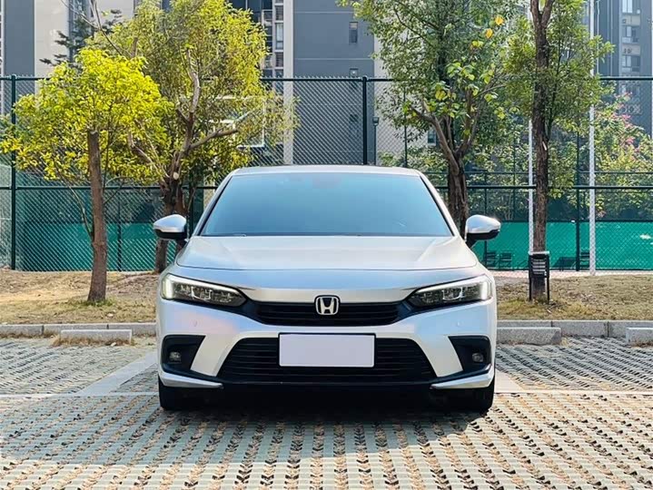 Фото 2 - Honda Civic