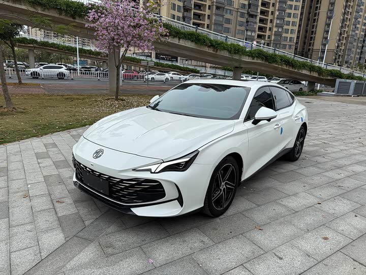 Фото 1 - MG Motor 7