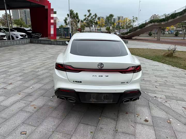 Фото 9 - MG Motor 7