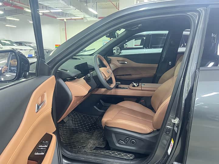 Photo 4 - Changan UNI-Z