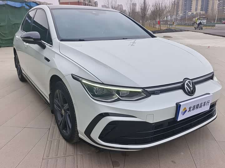 Фото 3 - Volkswagen Golf