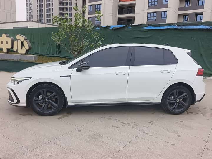 Фото 4 - Volkswagen Golf