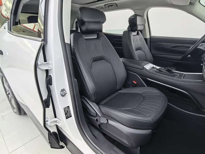 Фото 6 - Ford Edge