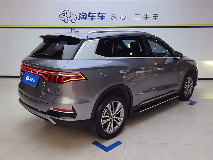 Photo 3 - BYD Song Pro