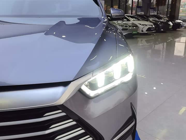 Photo 5 - BYD Song Pro