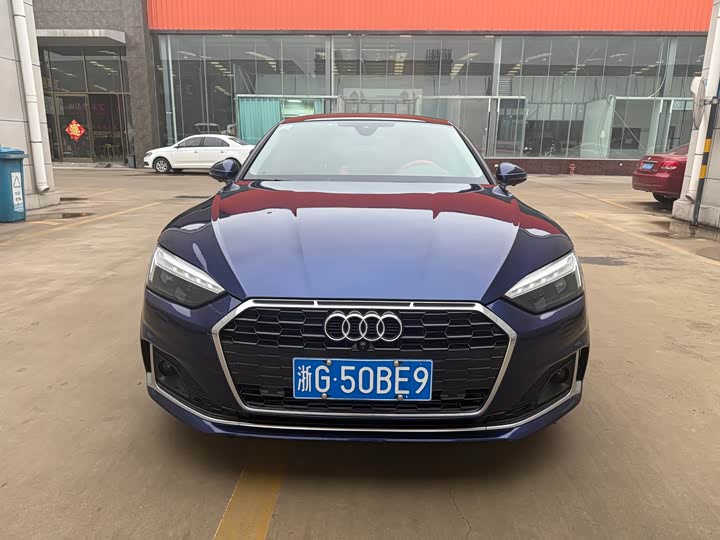 Фото 2 - Audi A5