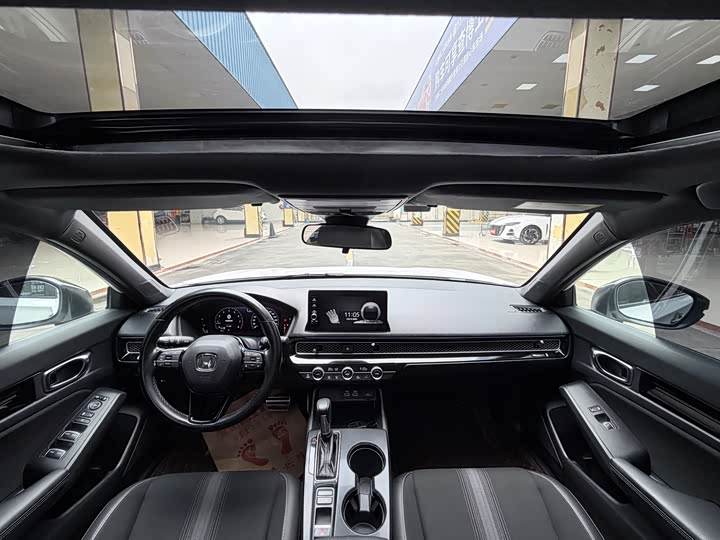 Фото 4 - Honda Civic