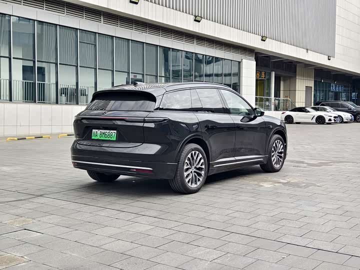 Фото 6 - Nio ES6