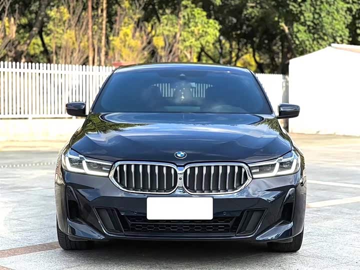 Фото 2 - BMW 6 Series GT