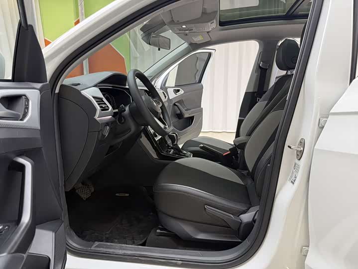 Фото 3 - Volkswagen Tacqua