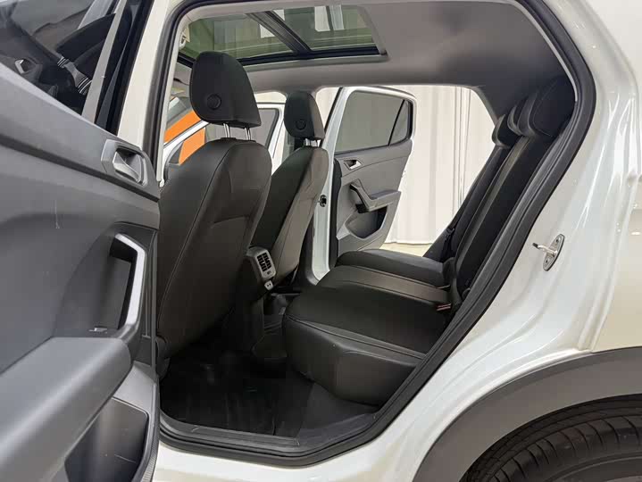 Фото 4 - Volkswagen Tacqua