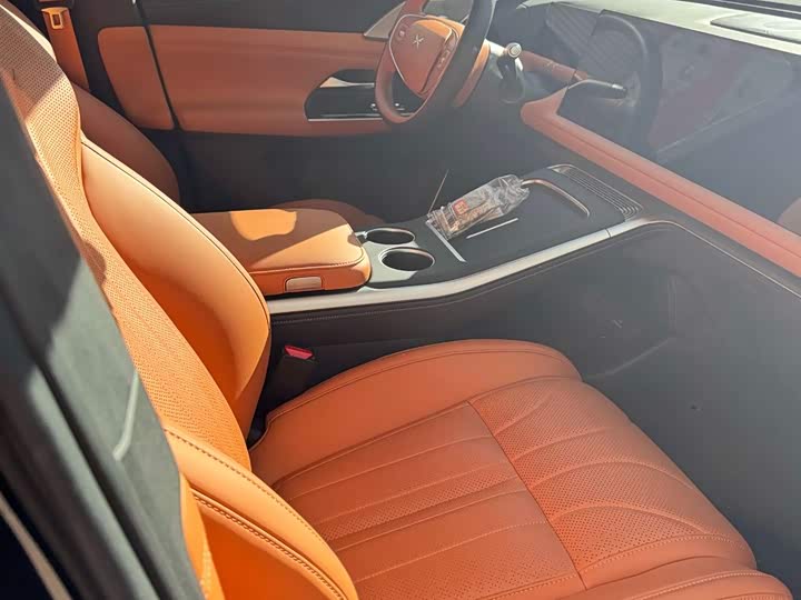 Фото 6 - XPeng G9