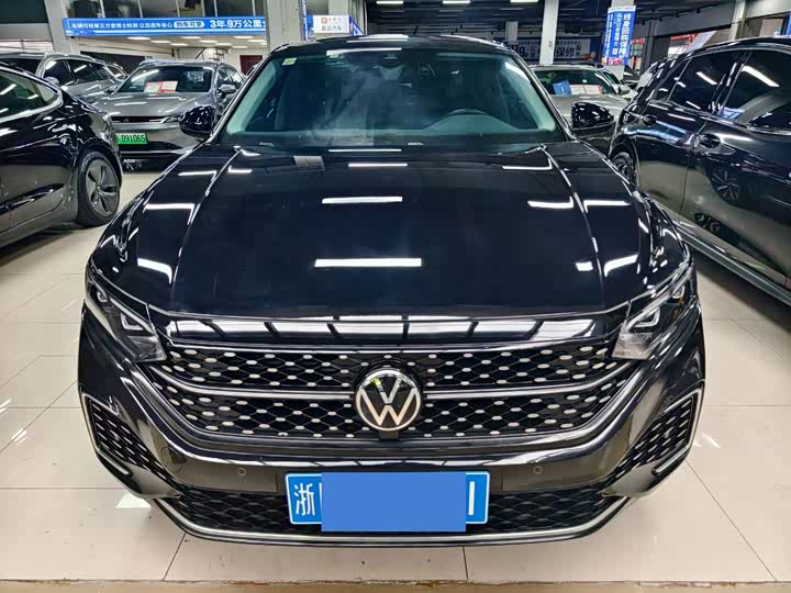 Фото 2 - Volkswagen Passat