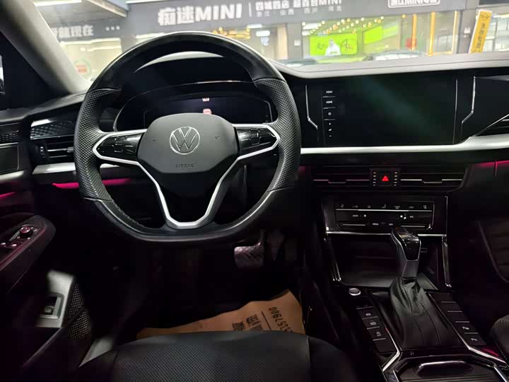 Фото 9 - Volkswagen Passat