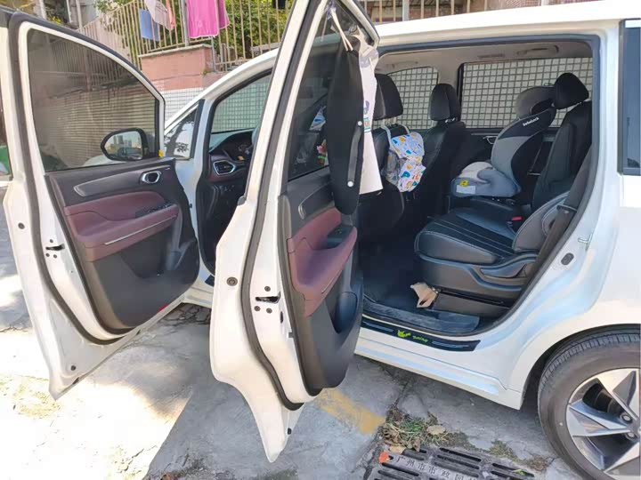 Фото 5 - GAC Trumpchi M6