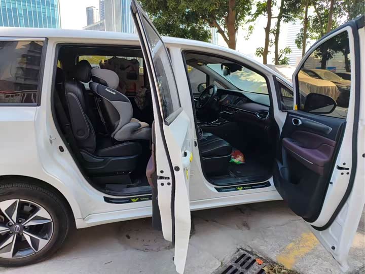 Фото 9 - GAC Trumpchi M6