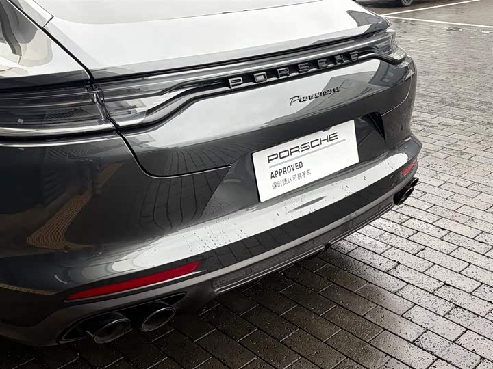 Фото 9 - Porsche Panamera