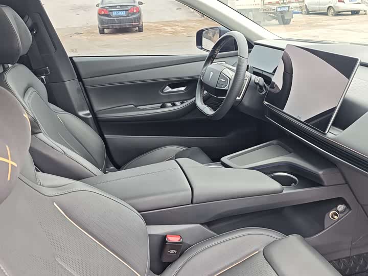 Фото 6 - Changan Deepal SL03