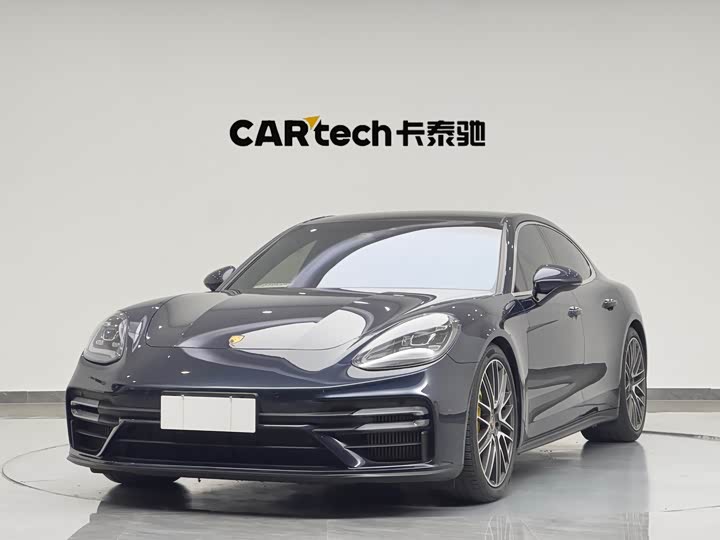 Фото 1 - Porsche Panamera