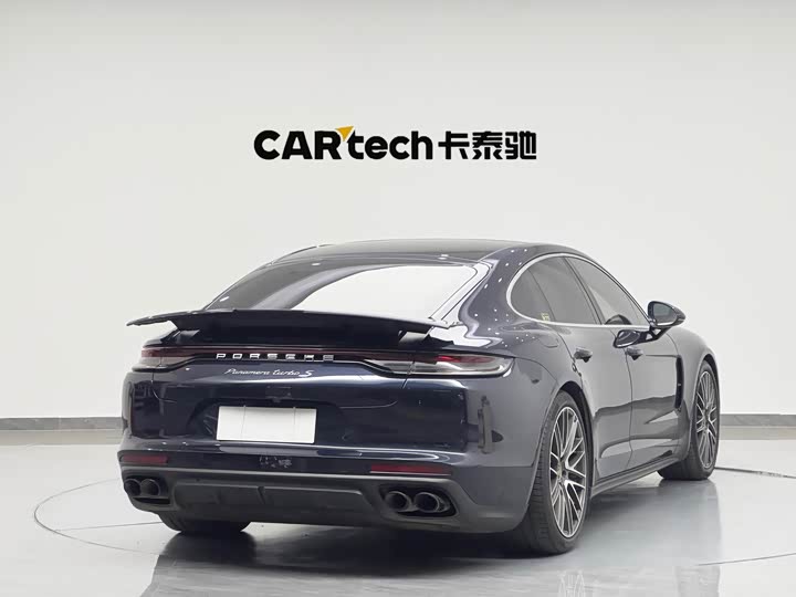 Фото 6 - Porsche Panamera