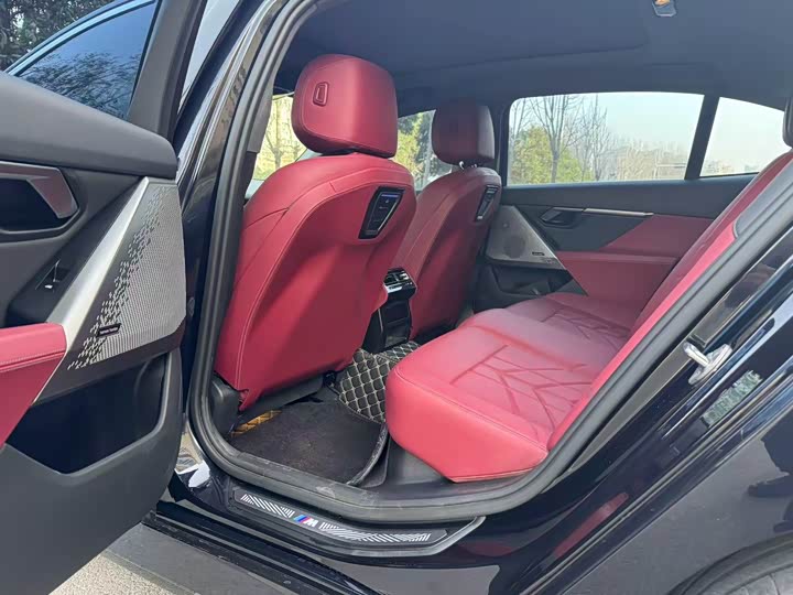 Фото 4 - BMW 5 Series